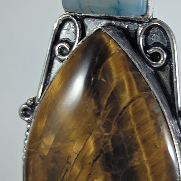 Handmade Silver Pendant With Tiger’s Eye & Rare Caribbean Larimar Gemstones - Picture 3 of 10